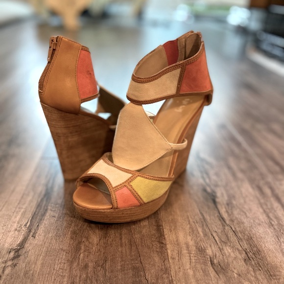 Fashion wedge - Picture 1 of 3
